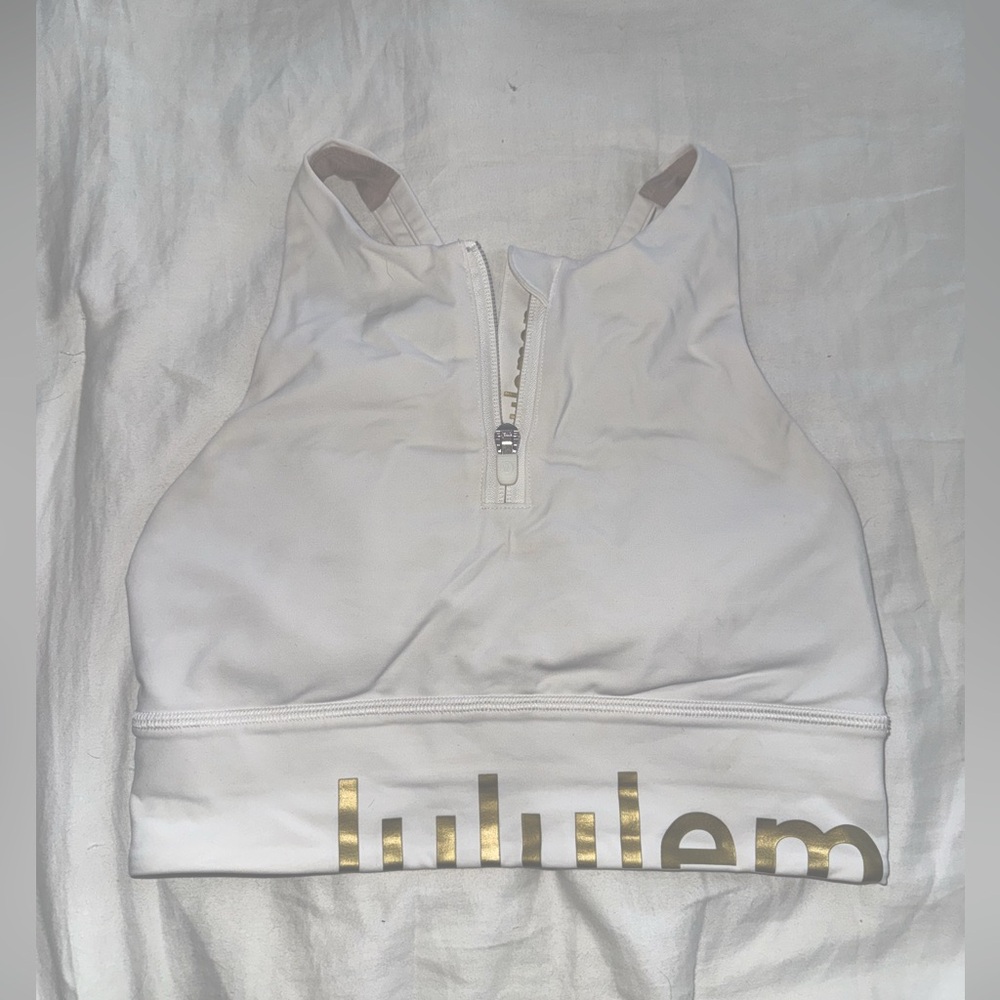 Lululemon high neck Energy Bra